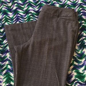Roz & Ali Like New Plus Sized sized 18 gray pants